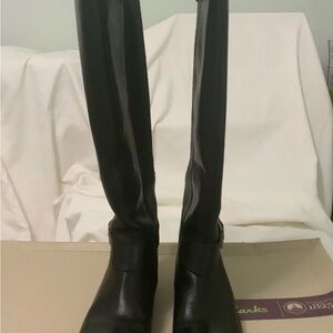 Amazing Pre-Use…Women’s CLARK’S RIDING - Pita Dakota Black Leather Boots!